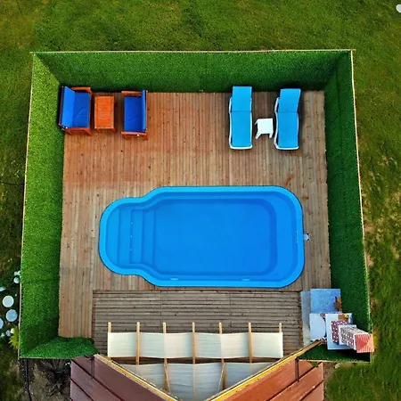 Дом отдыха Refreshing Bungalow With Private Pool, Garden And Bbq In *