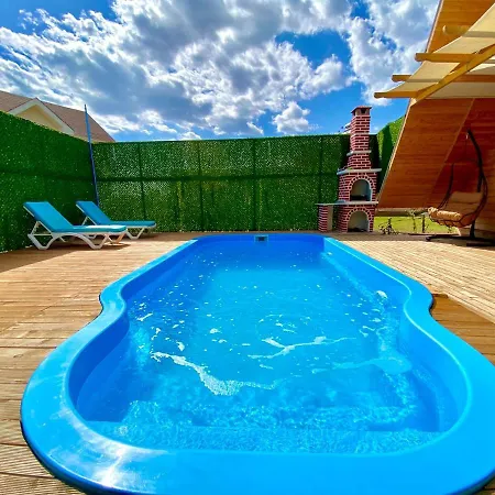 Refreshing Bungalow With Private Pool, Garden And Bbq In *